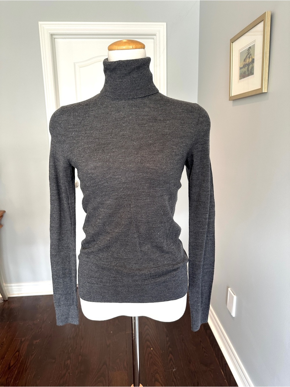 LORD & TAYLOR Charcoal Gray Turtleneck Sweater - Size M